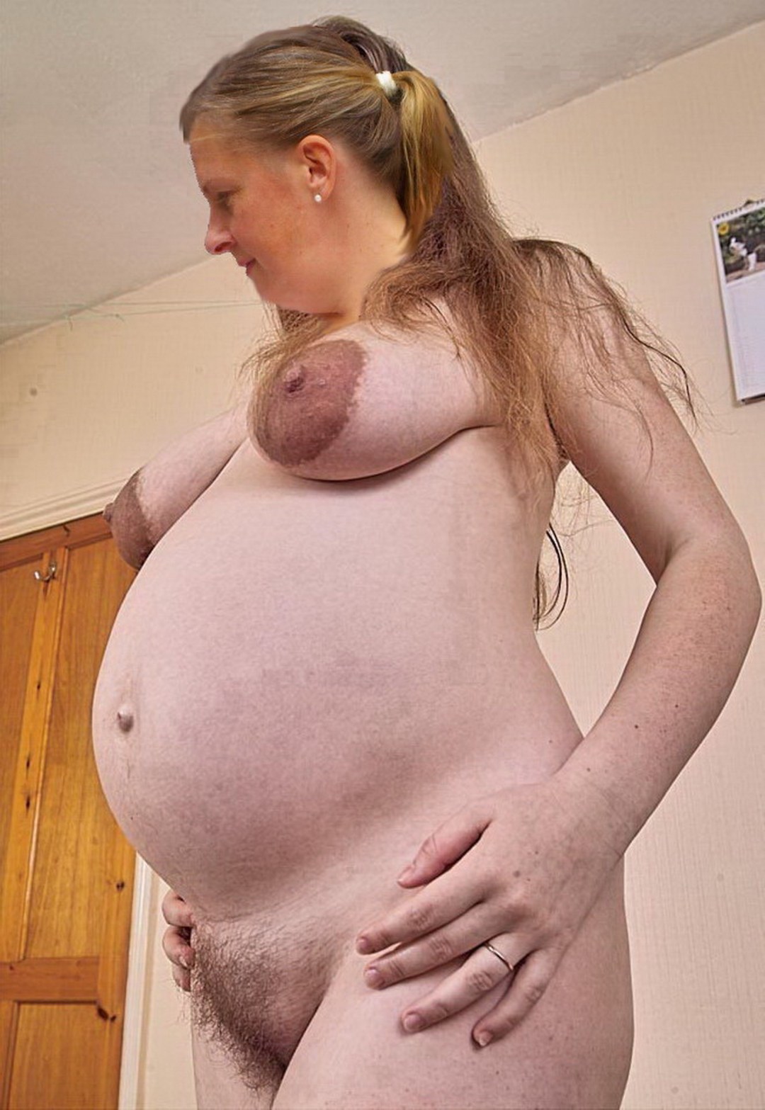 Enormes tetas de mujeres embarazadas