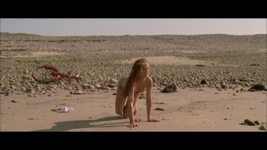 Vanessa Paradis desnuda Eliza