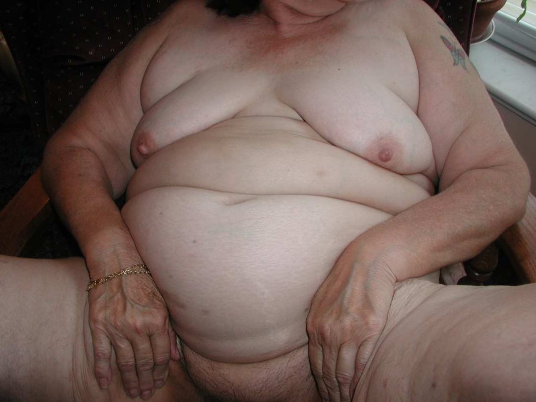 Ancianas desnudas súper gruesas