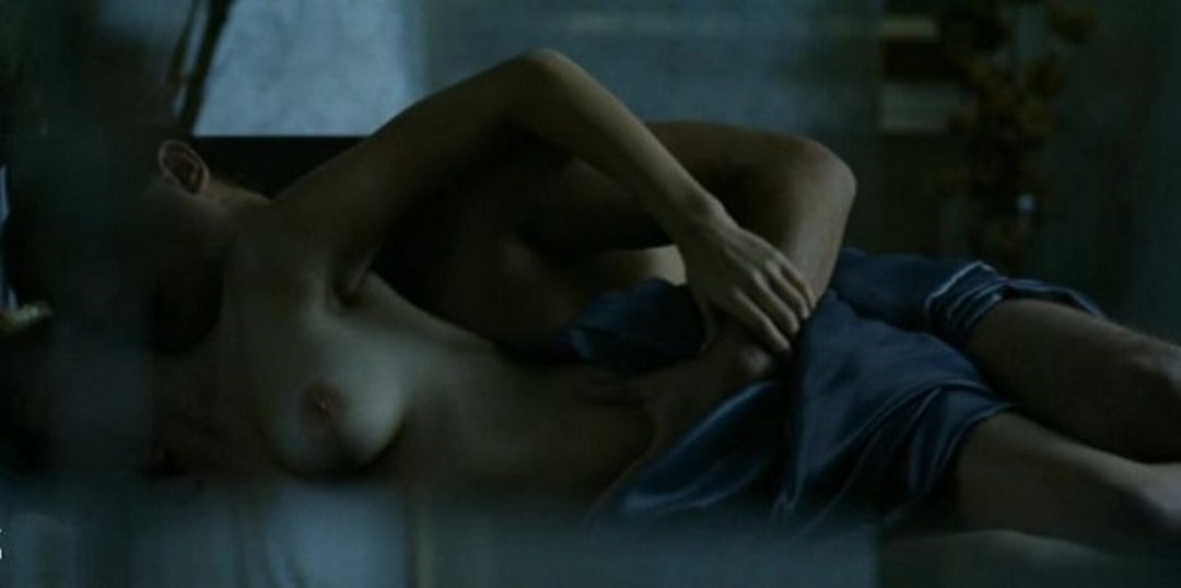 Escenas eróticas de Anna Kotova
