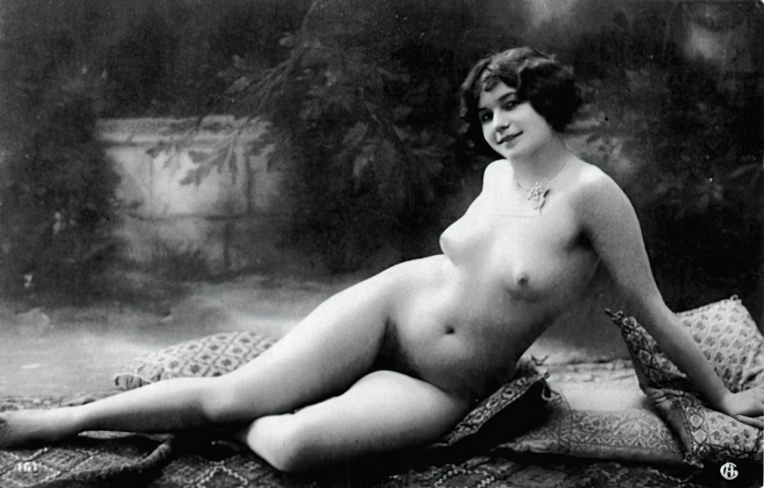 Mujeres desnudas retro raras