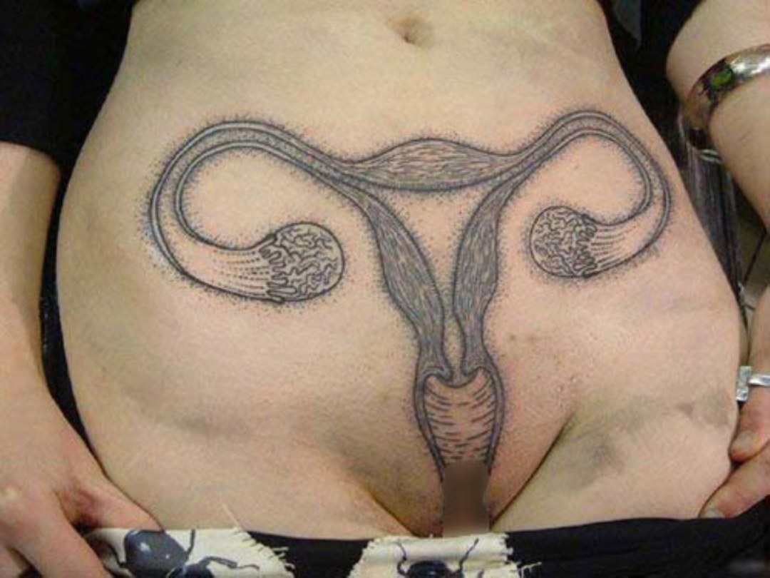 Tatuaje en lugares íntimos mujeres