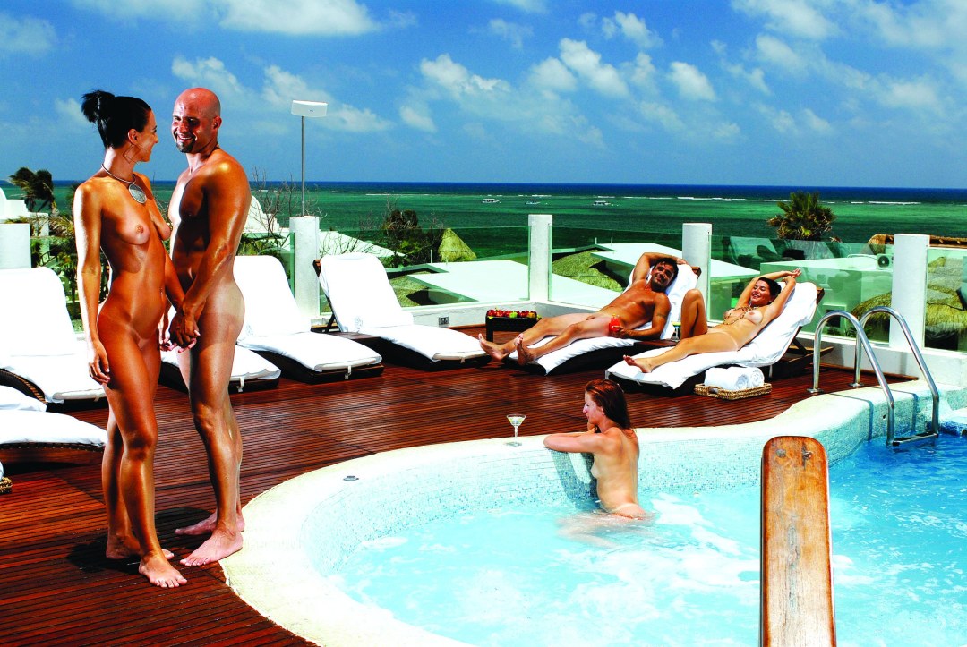 Desire Resort Spa Riviera Maya Swing