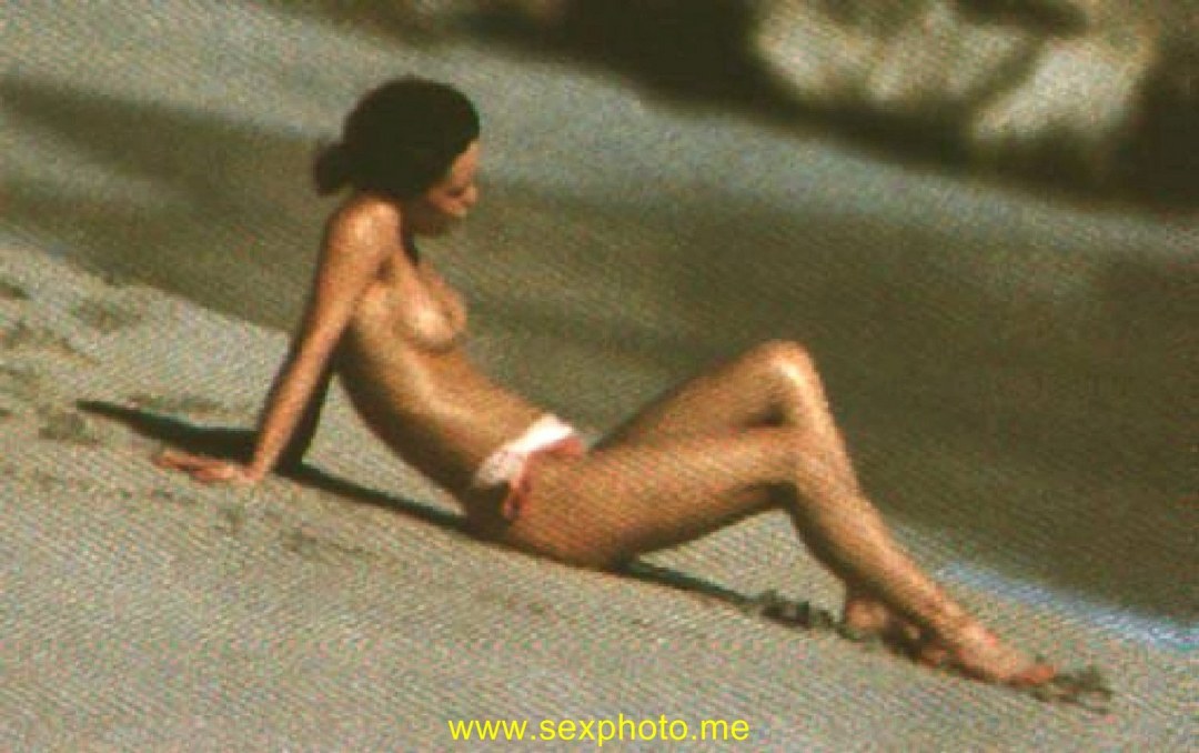 Vanessa Perronsel desnuda