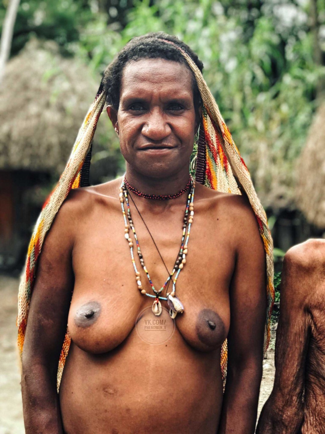 Hermosas papúes desnudas