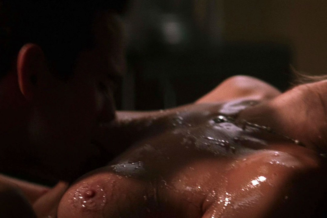 Wildness 1998 Denise Richards desnuda