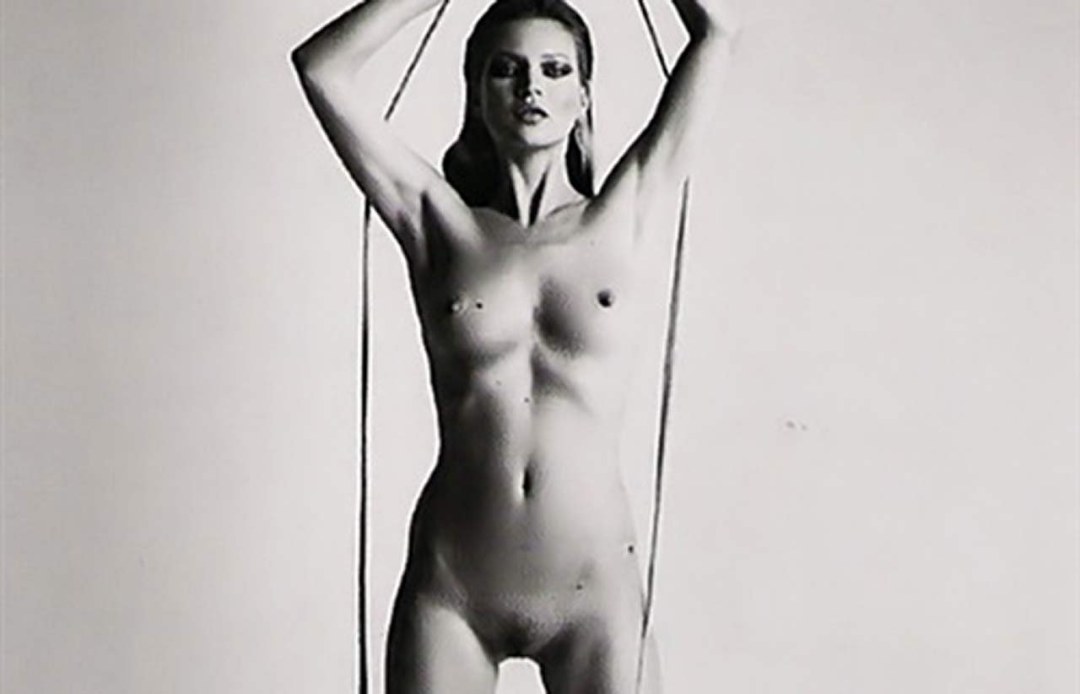 Kate Moss en la juventud desnuda
