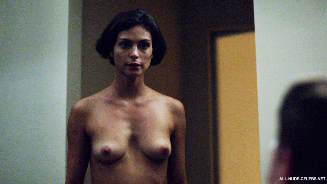 Morena baccarin tetas