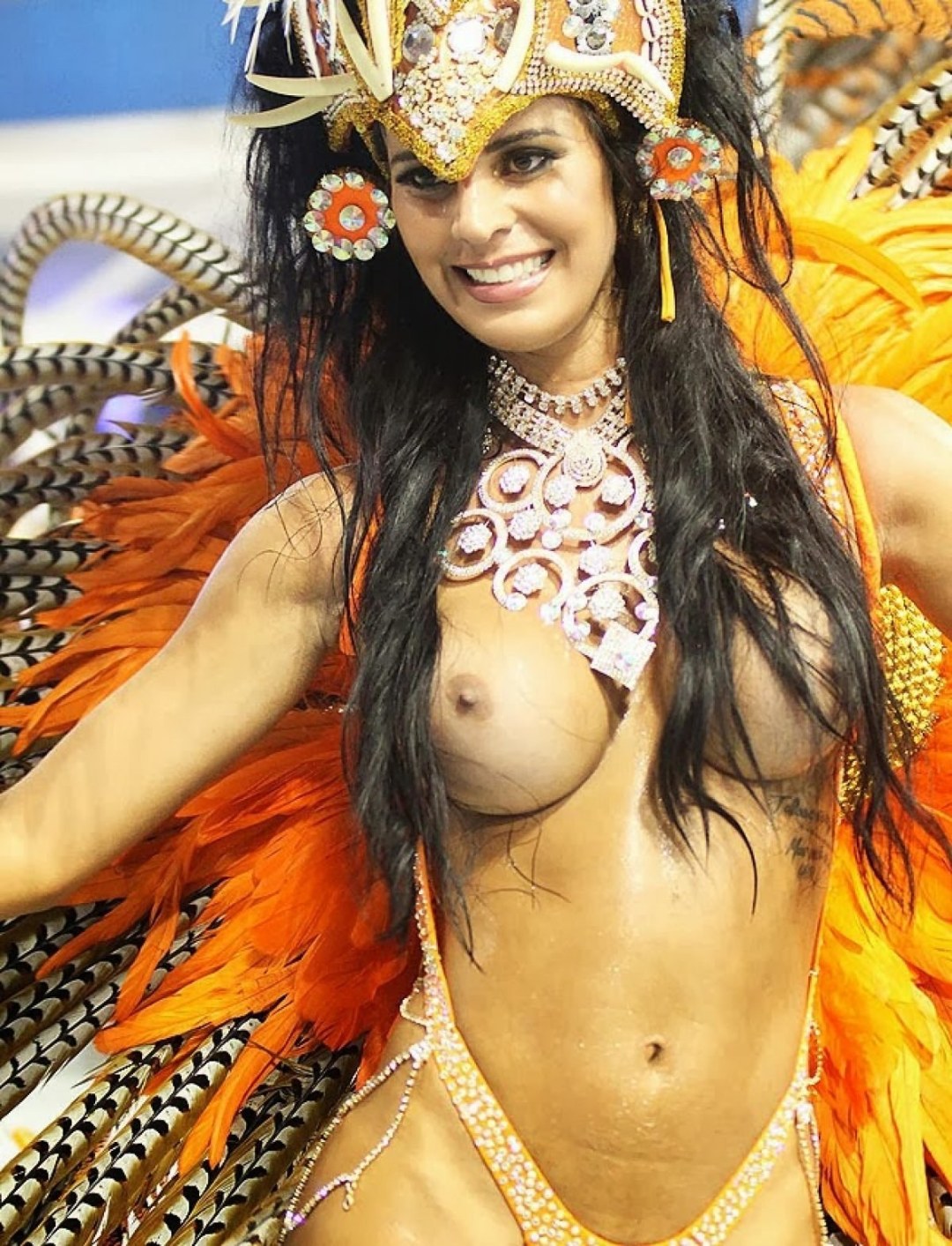 Desnuda Vivian Castro. Carnaval