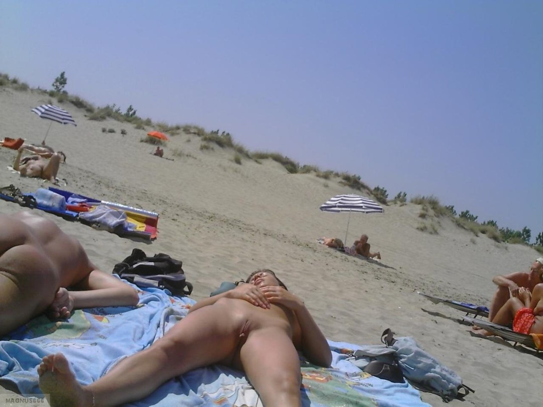 Momentos incómodos de las playas nudistas