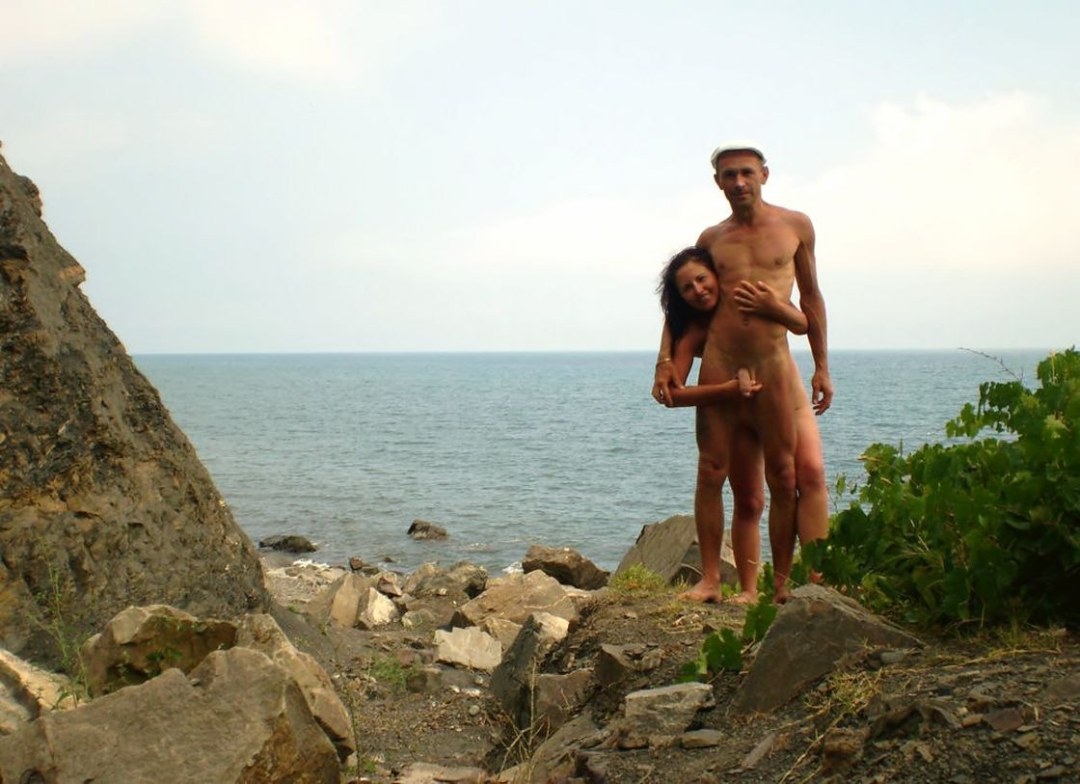 Playa nudista en Crimea para hombres