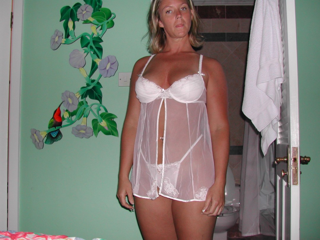 Damas en lavandería transparente Private