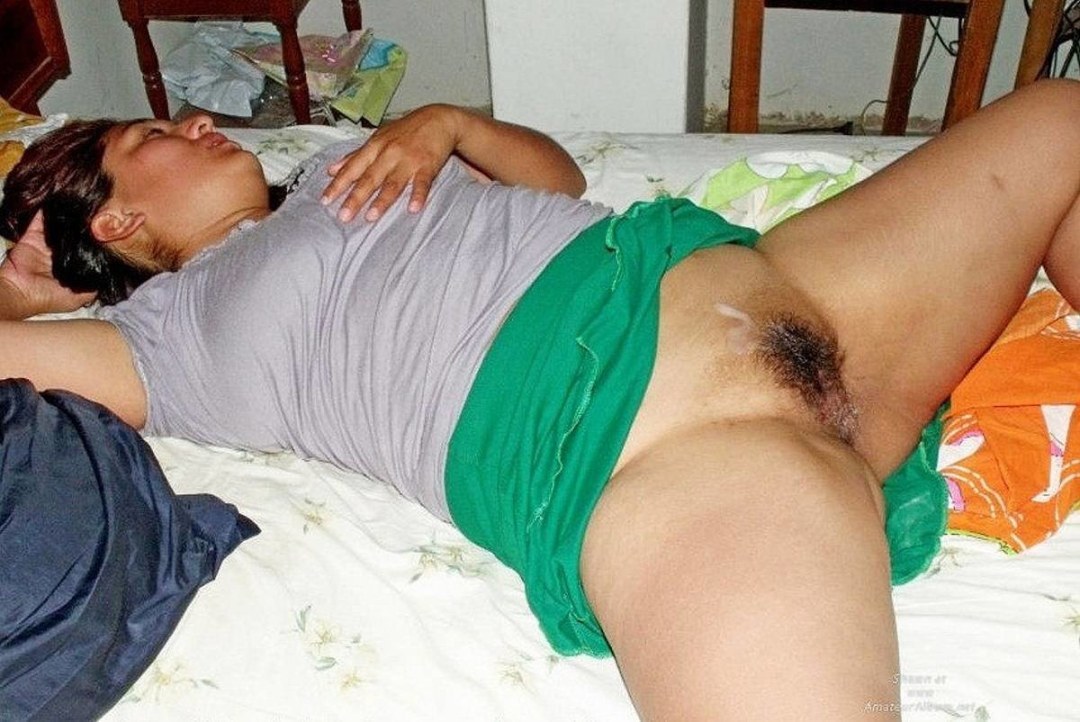 Mujeres durmientes sin bragas