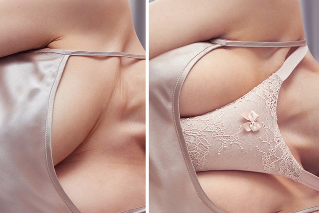 Una almohada de escote