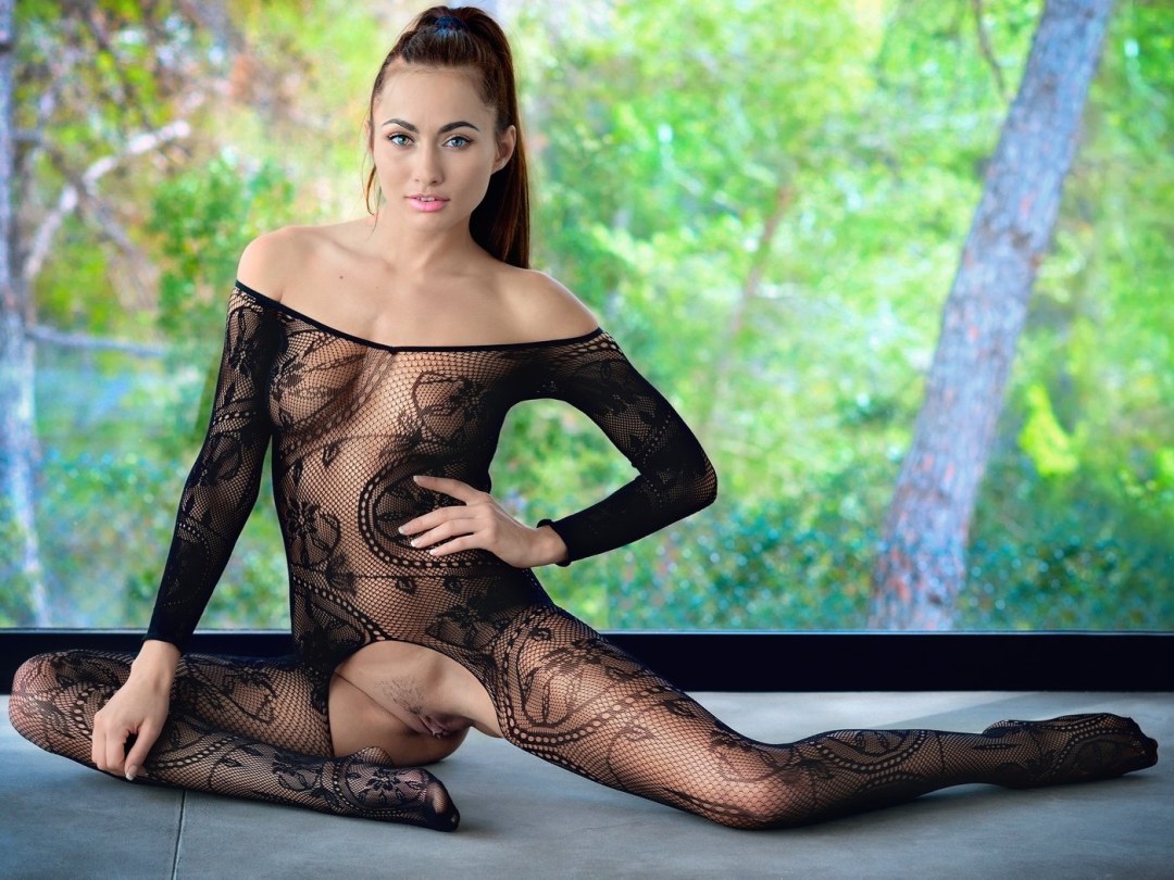 Vestir la cuadrícula en un cuerpo desnudo