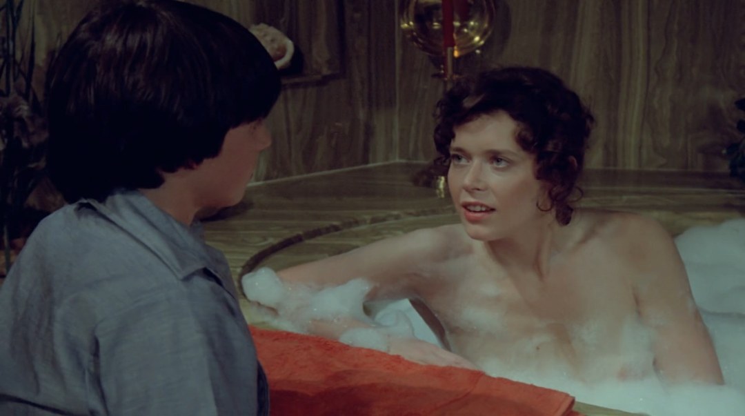 Sylvia Crystel es privado