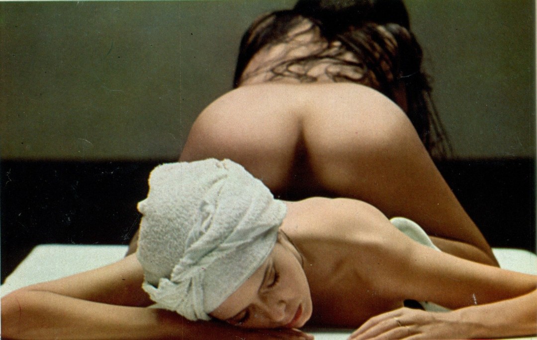 Sylvia Kristel Emmanuel Cunnilingus