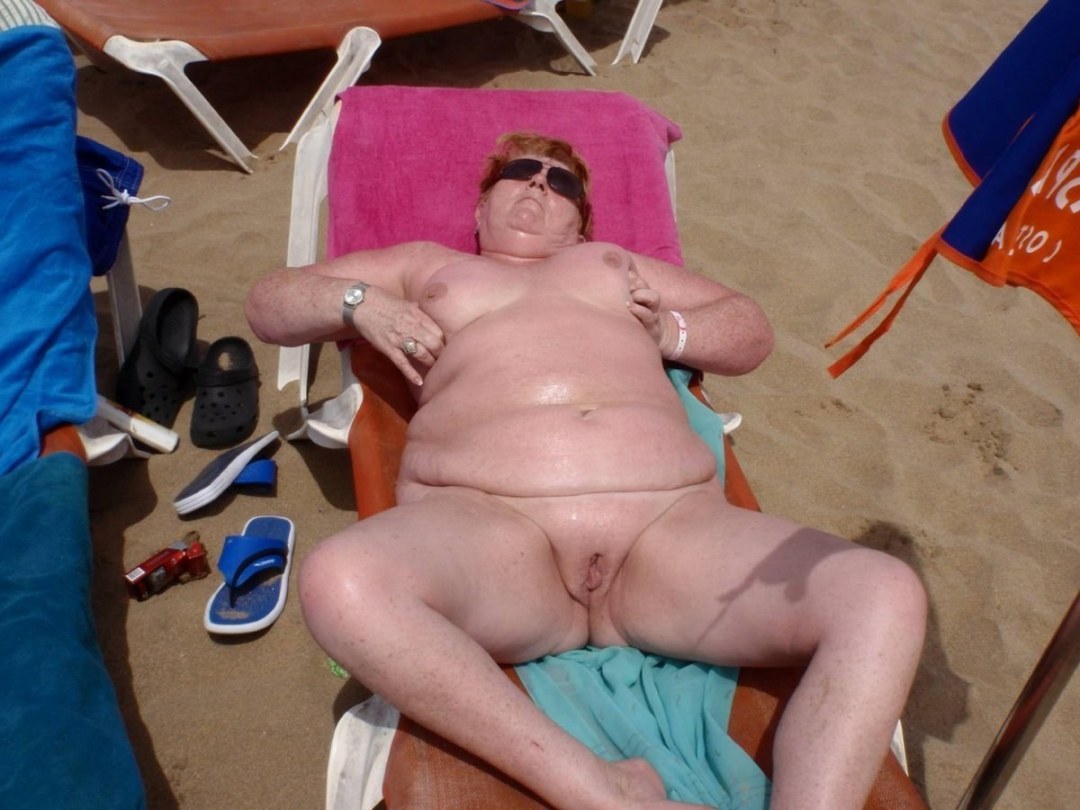 Ancianas bbw en la playa