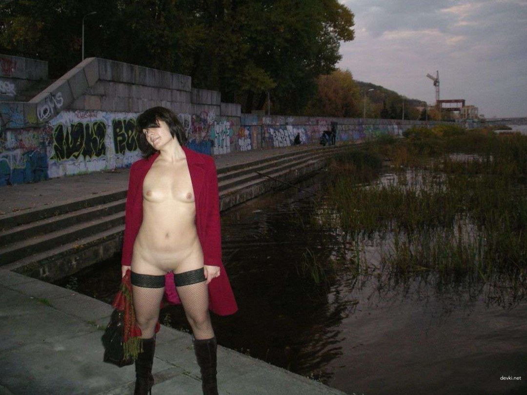 Sin bragas en la calle privado