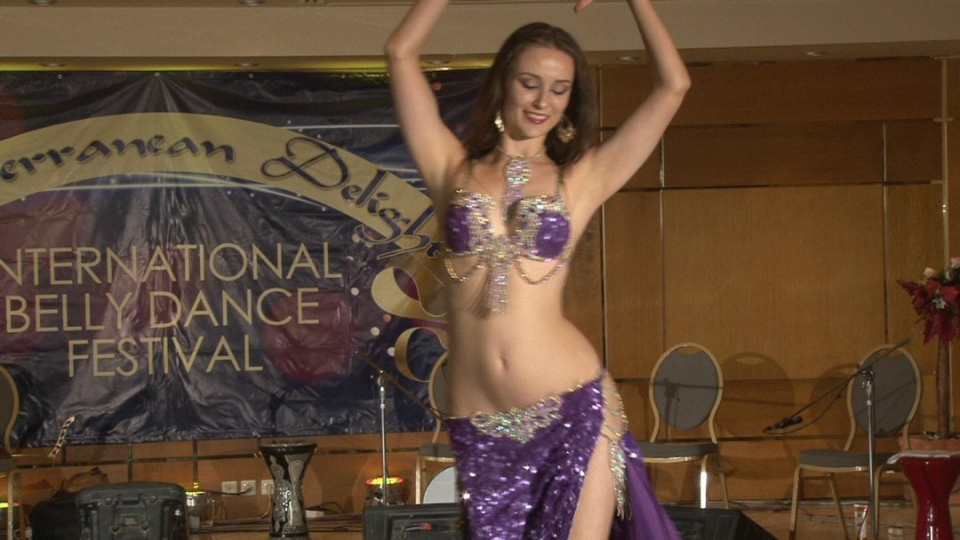 Baile oriental en topless