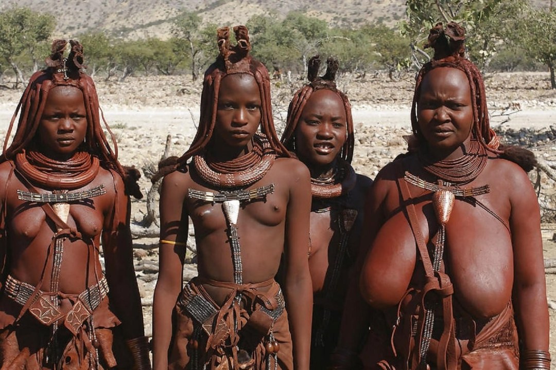 Tribu Khimba en mujeres desnudas de Namibia