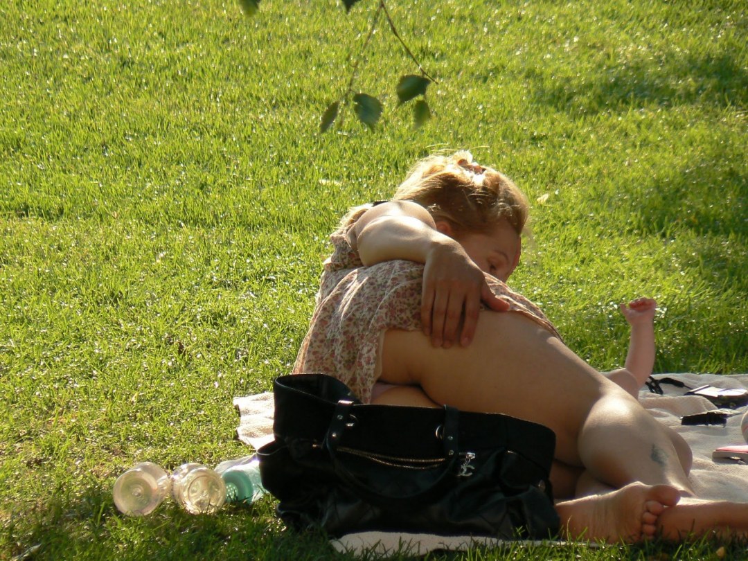 Espiar a mujeres desnudas