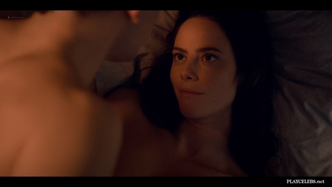 Kaya Skogladario en ropa interior