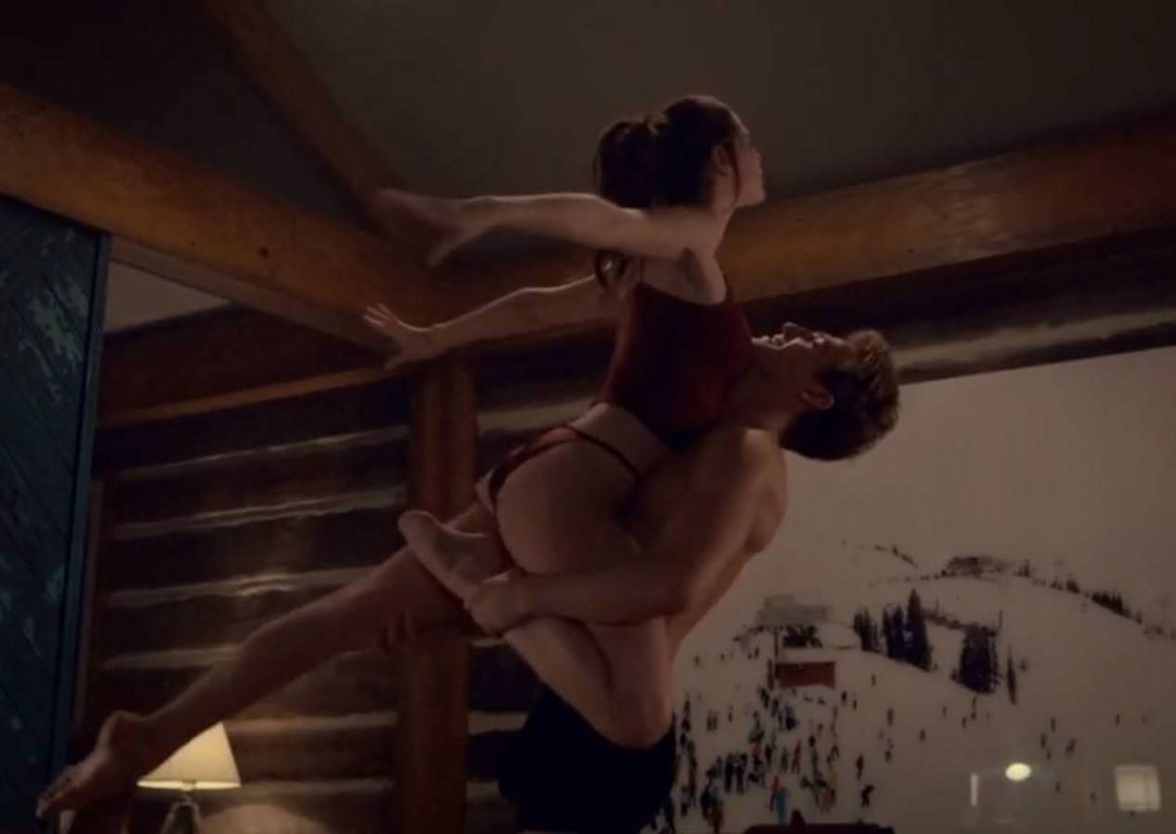 Kaya Skogladario Escenas eróticas
