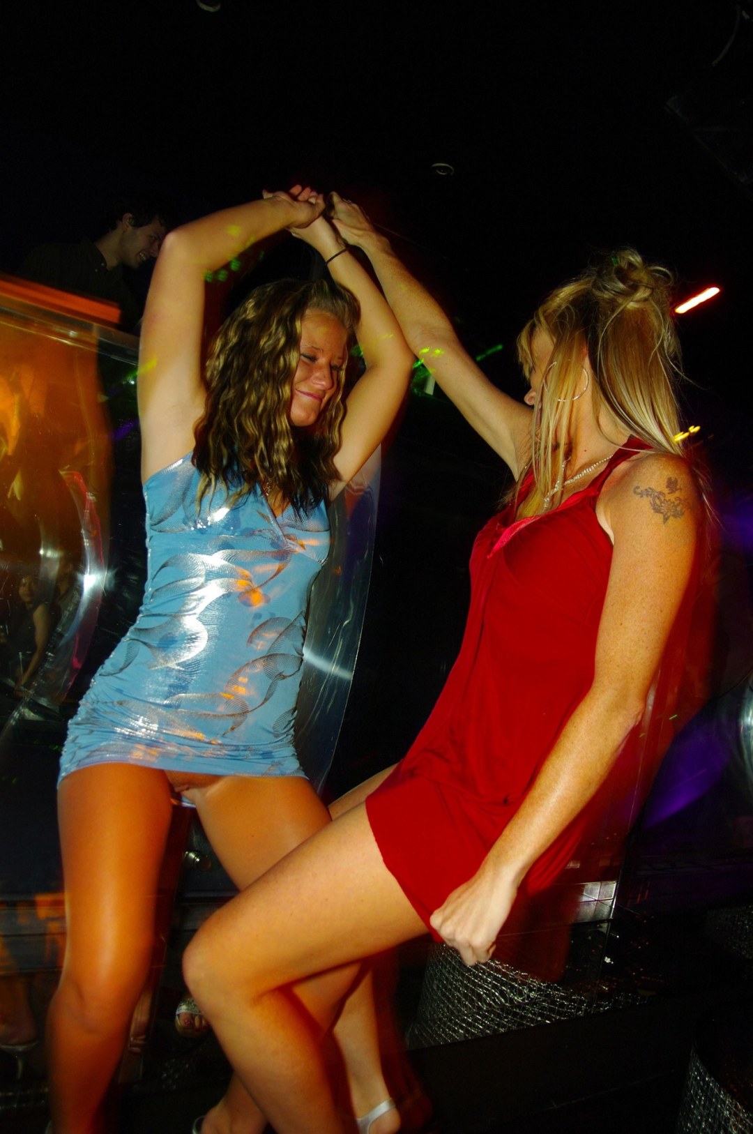 Chicas sin bragas en el club