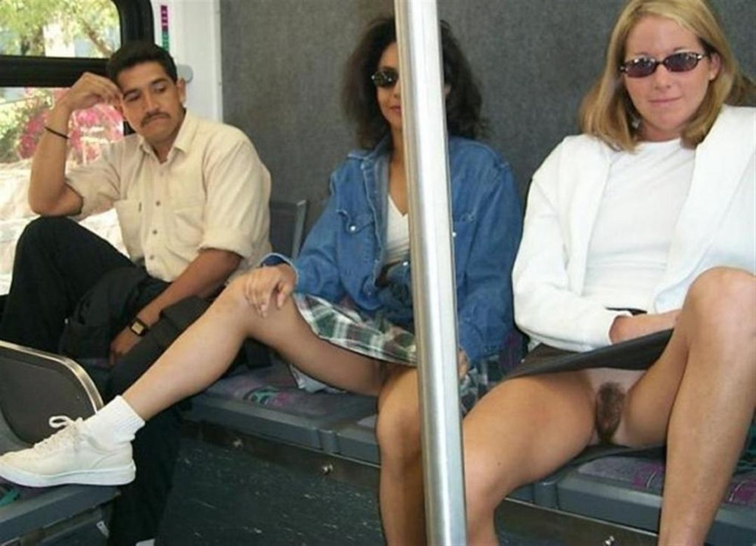 Chicas sin bragas en transporte