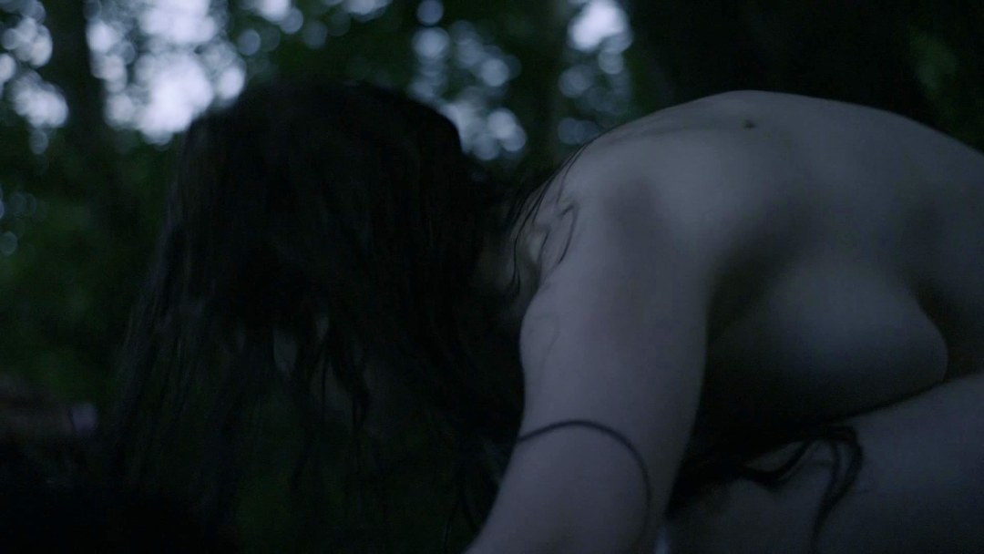 Escenas de cama de Haley Etwell