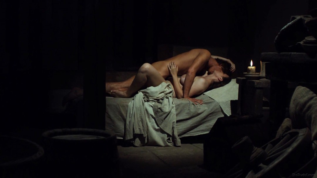 Haley Elizabeth Etwell desnuda