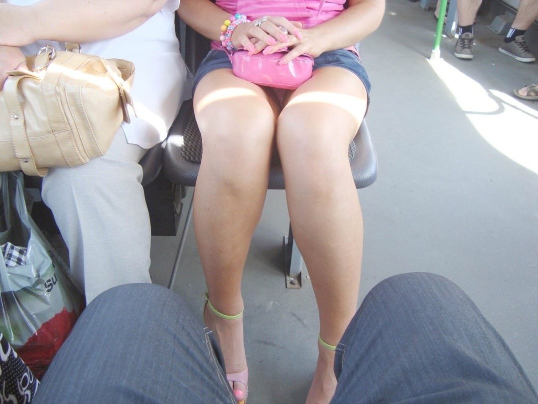 Chicas sin bragas en transporte