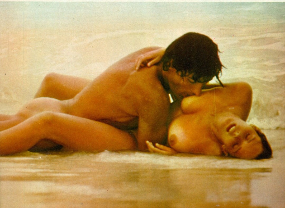 Naked Emmanuel Sylvia Cristel 1974