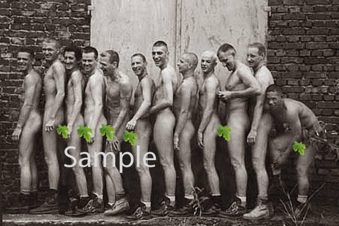 Soldados desnudos rusos retro