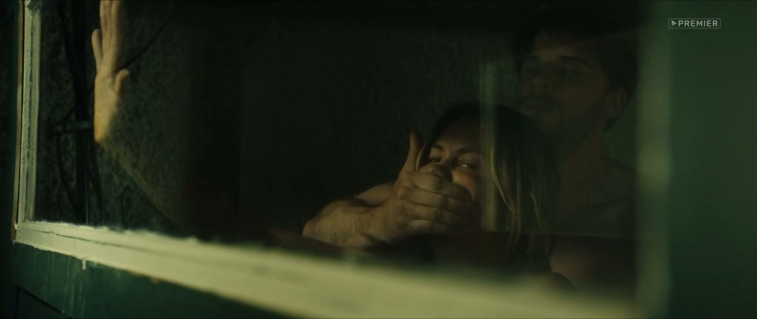 Escenas de cama de juego de supervivencia