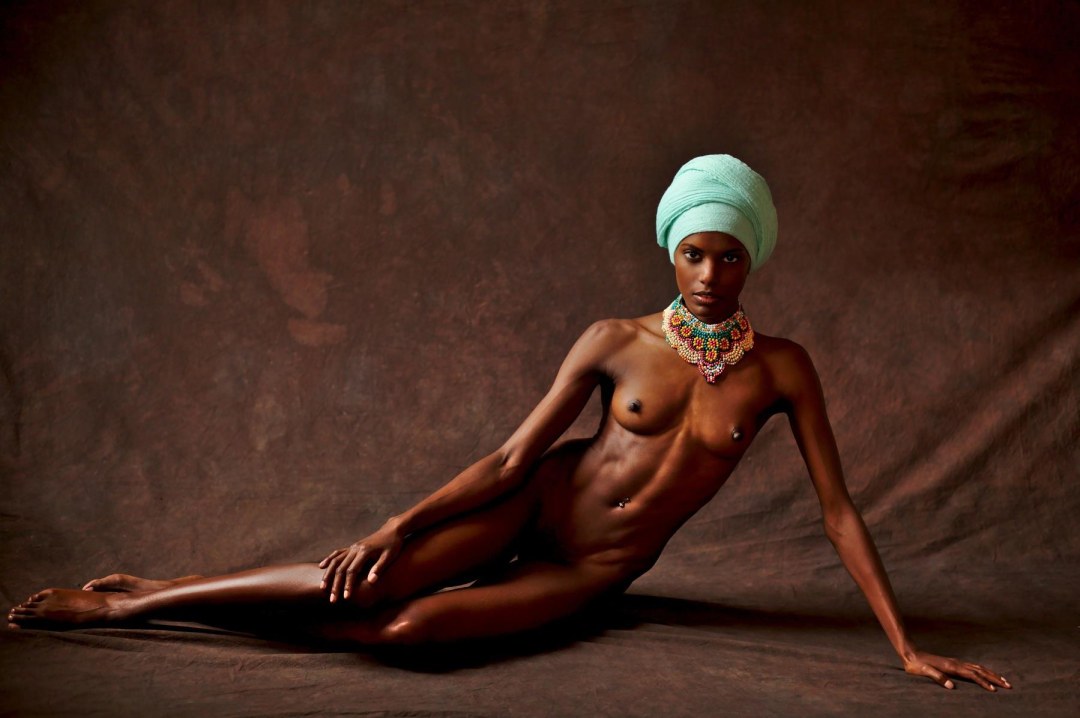 Hermosos africanos desnudos