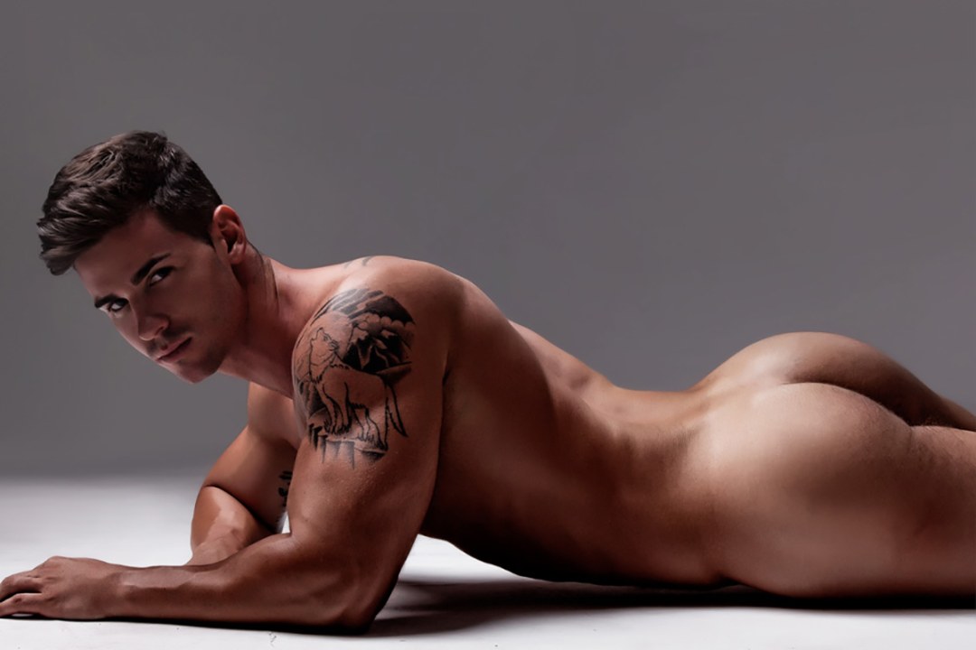 Chicos estadounidenses desnudos