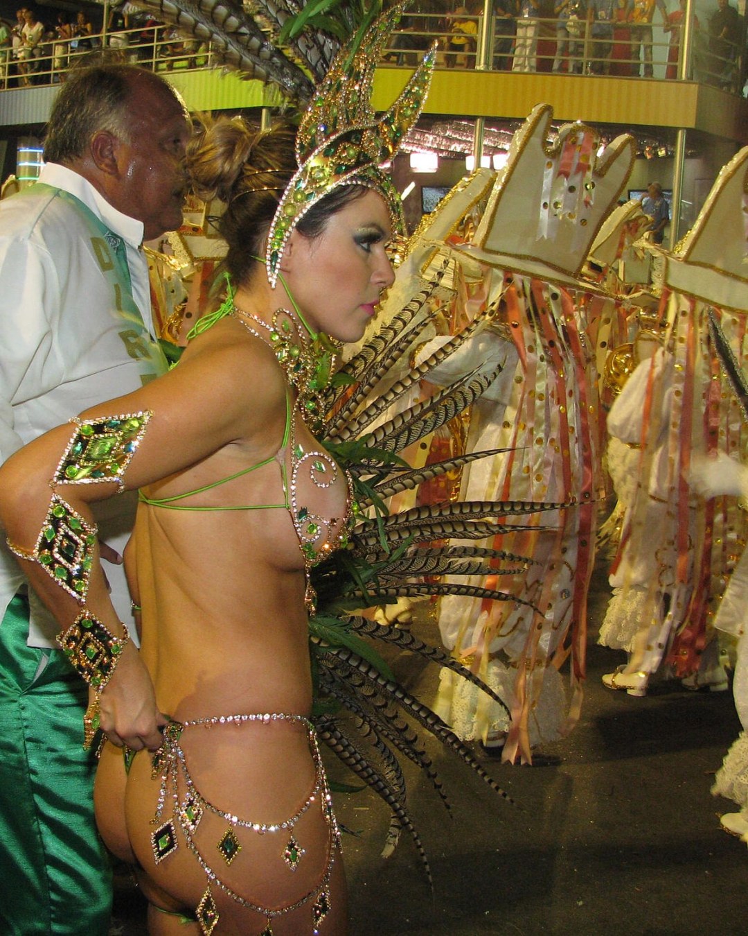 Carnaval en Brasil desnudo