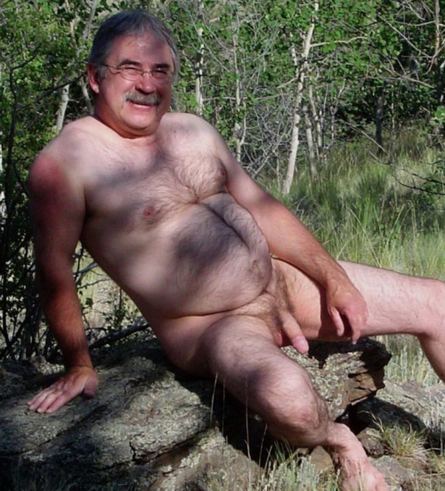 Fotos de aficionados de abuelo desnudo