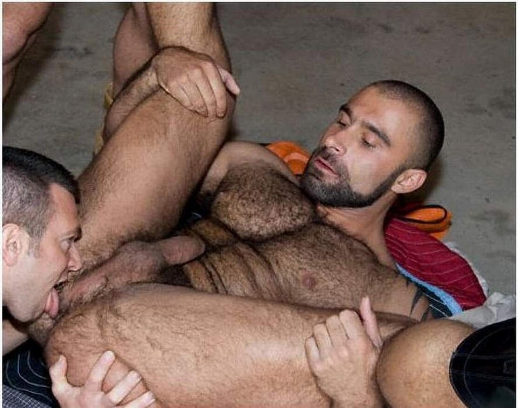 Anal con el caucásico peludo