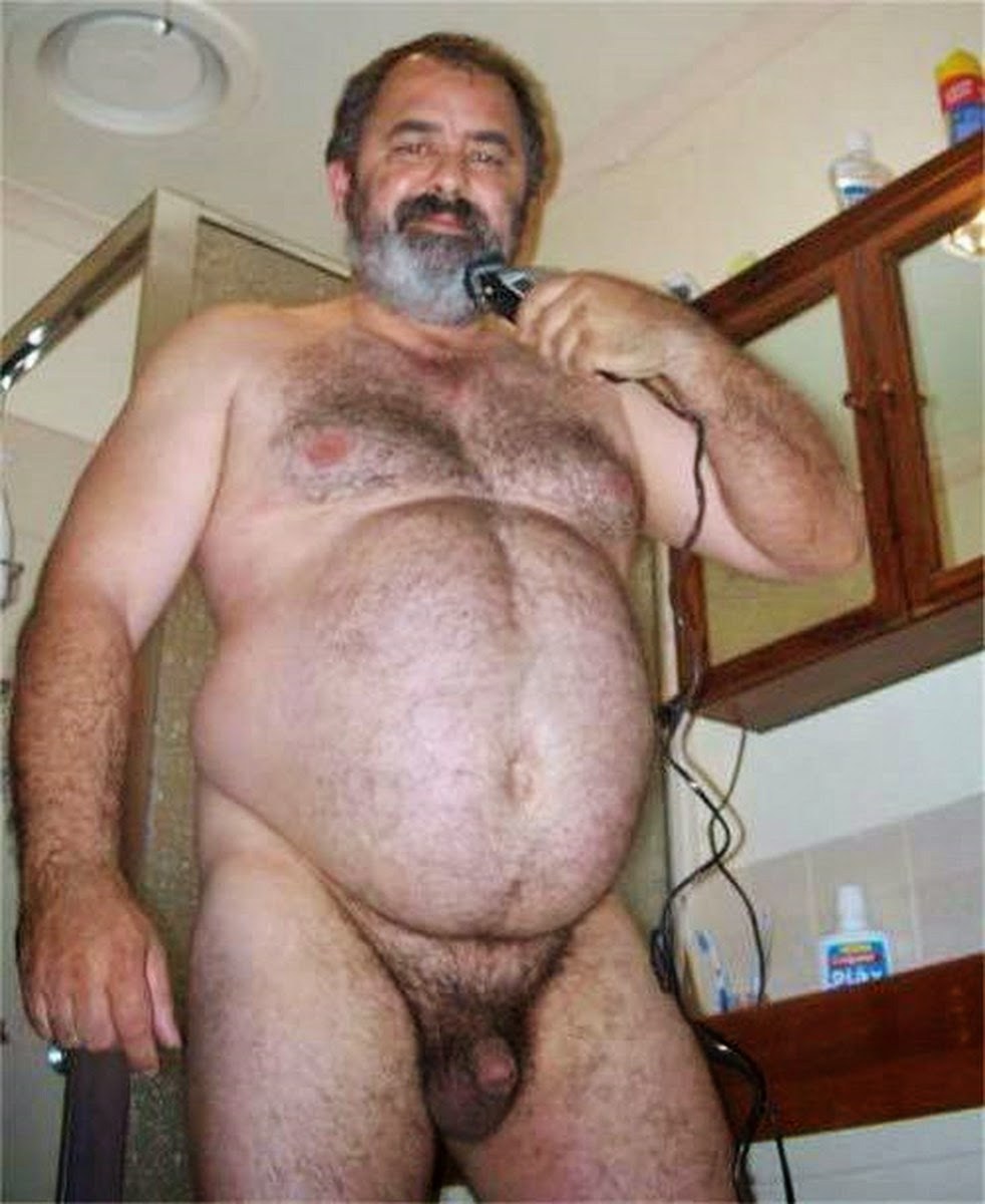 Hombres peludos gruesos desnudos