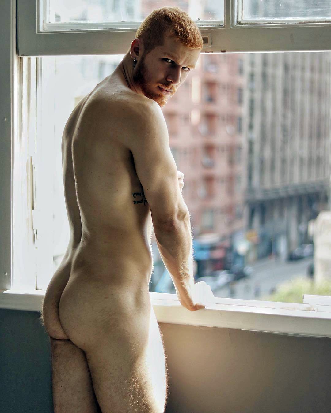 Fotos de chicos de color rojo desnudo
