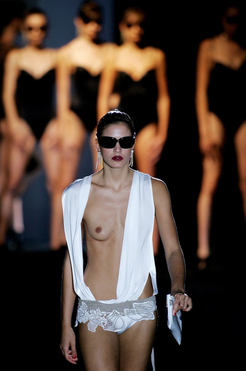 Tetas de modelos en mods