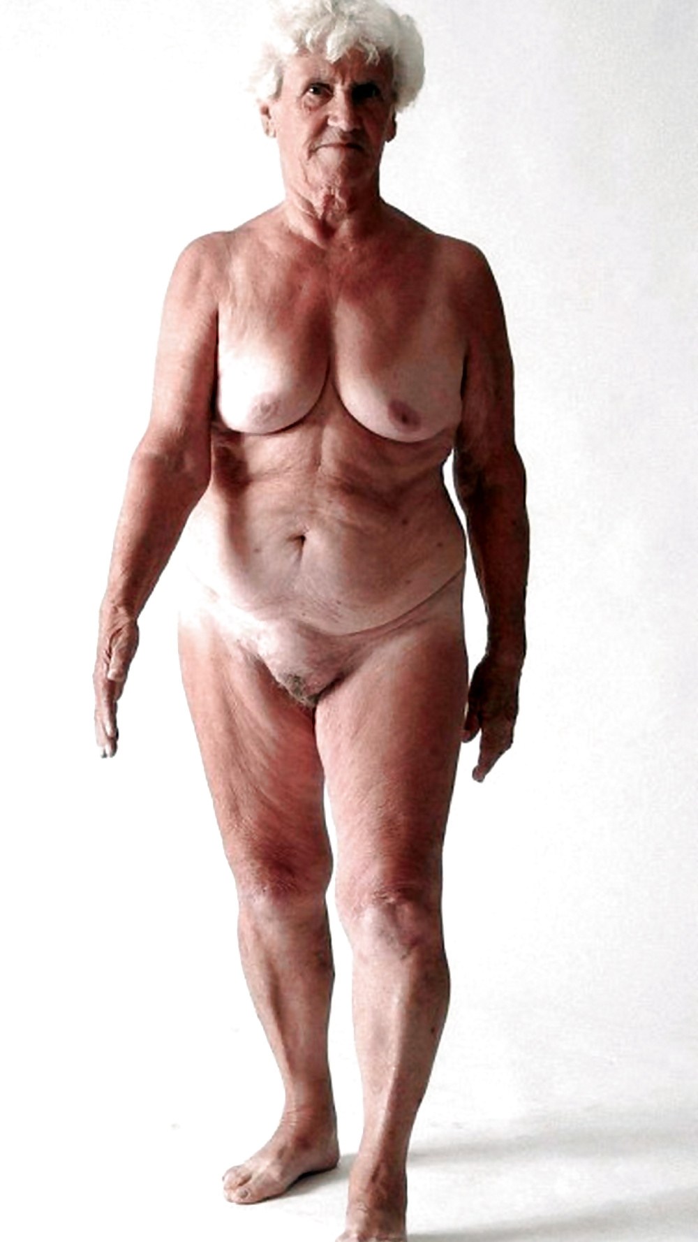 Hermosas ancianas desnudas