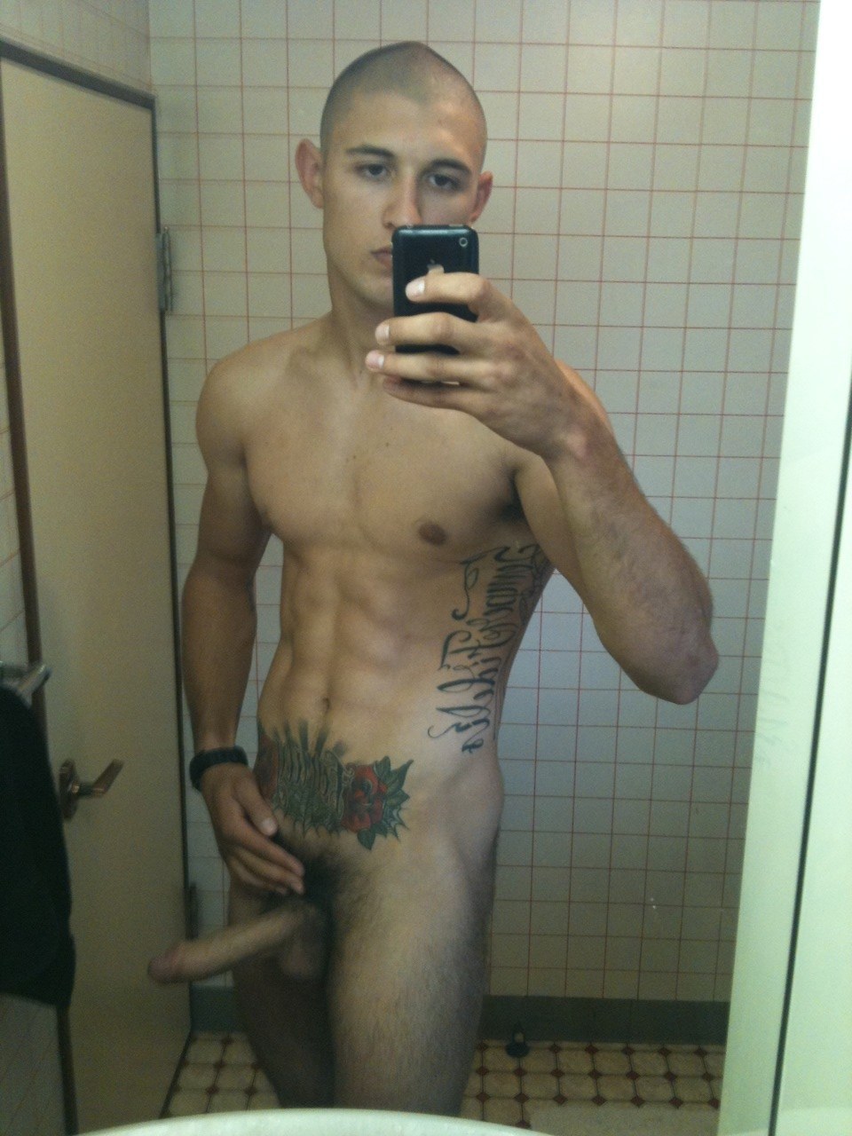 Chicos rusos desnudos de las redes sociales