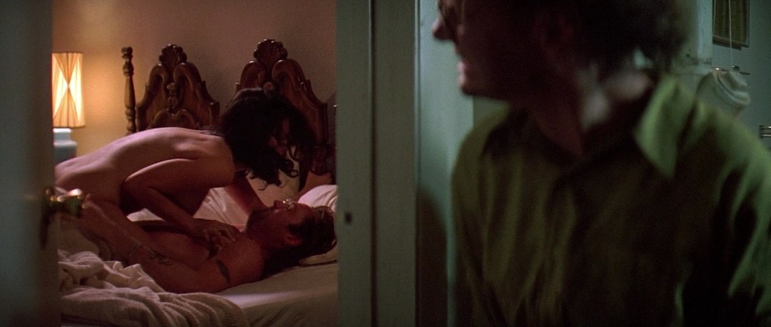 Jennifer tilly escena desnuda