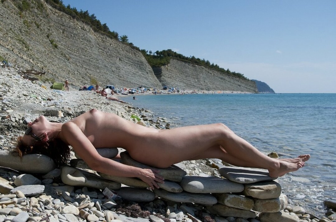 Divnomorsky playa desnuda