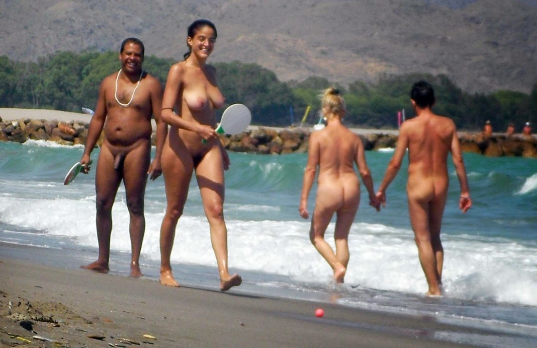 Playa nudista brasileña
