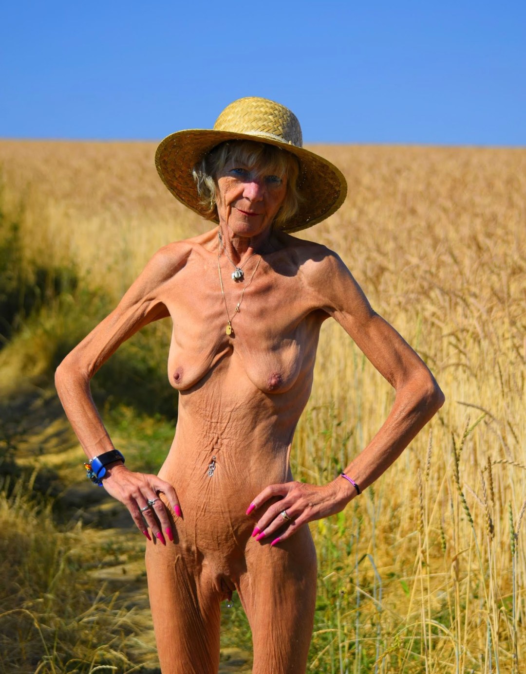 Ancianas flacas desnudas